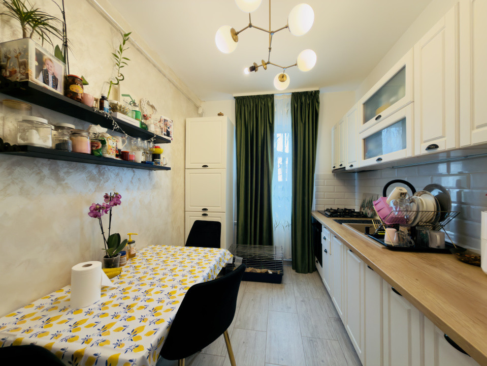 Apartament modern 2 camere + curte, parter, 50mp in Giroc 