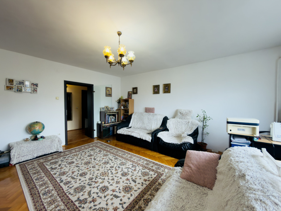 Apartament 3 camere, 77mp utili, zona Modern 