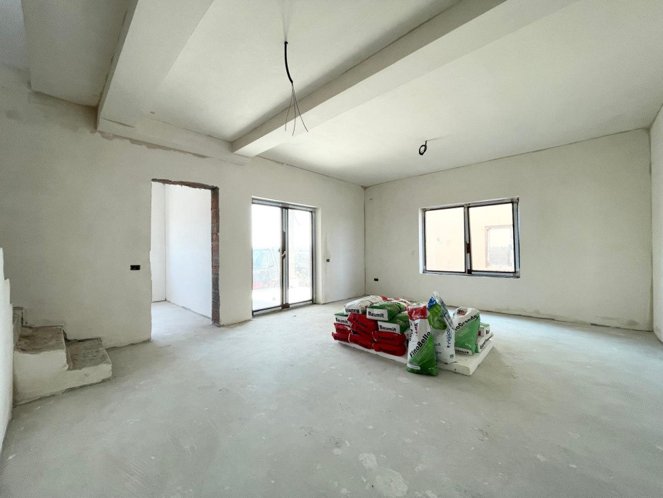 Duplex 5 camere, toate utilitatile - Mosnita 