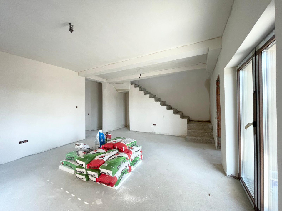 Duplex 5 camere, toate utilitatile - Mosnita 