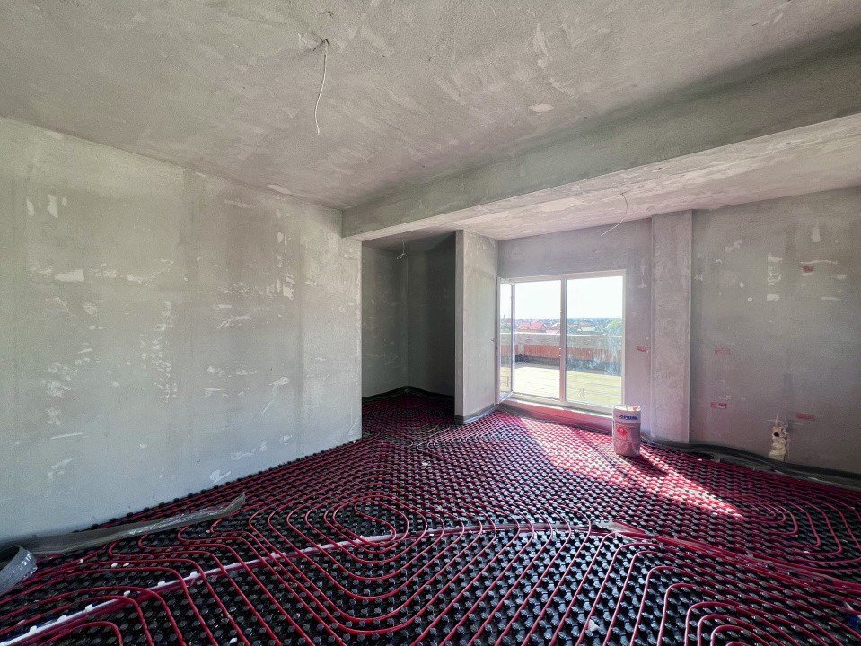 Penthouse 3 camere, 82 mp utili, 2 balcoane + Terasa 20 mp - Urseni