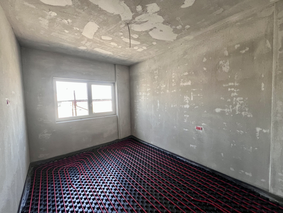 Penthouse 3 camere, 82 mp utili, 2 balcoane + Terasa 20 mp - Urseni