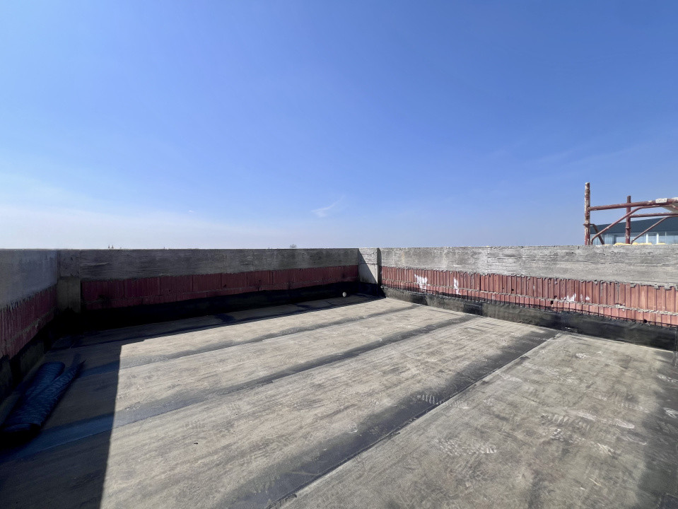 Penthouse 3 camere, 82 mp utili, 2 balcoane + Terasa 20 mp - Urseni