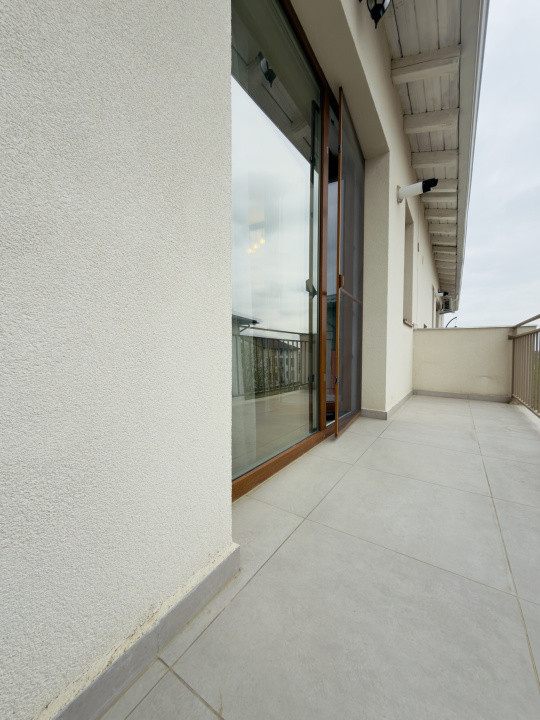 APartament 2 camere, open space, etaj 3 in Giroc 