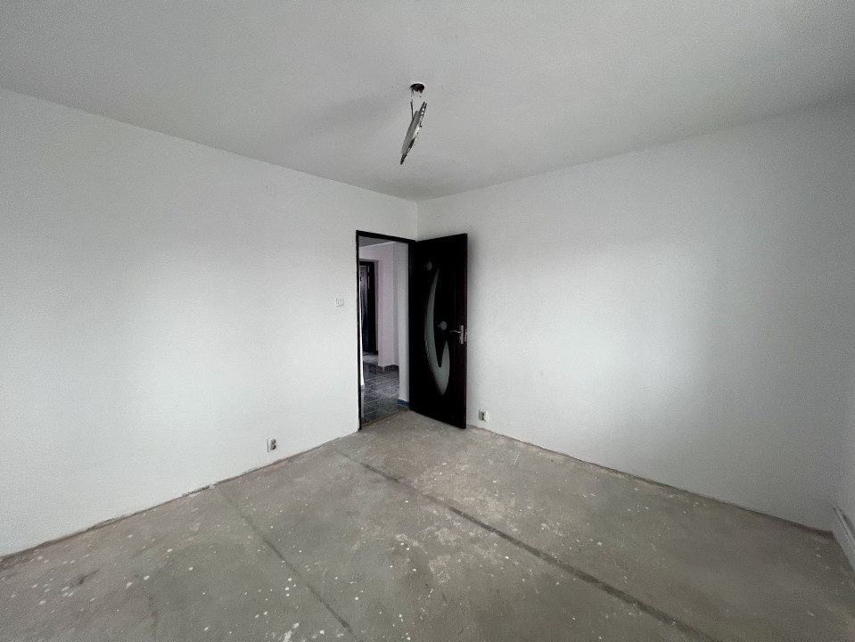  Apartament spatios, 3 camere, decomandat, 65 mp utili - Modern