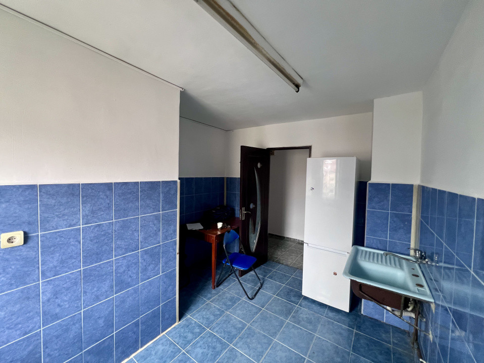  Apartament spatios, 3 camere, decomandat, 65 mp utili - Modern