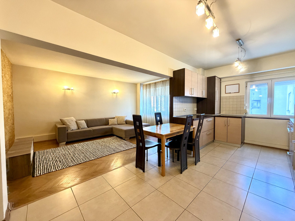  Apartament modern, 3 camere, etajul 6 - zona Aradului