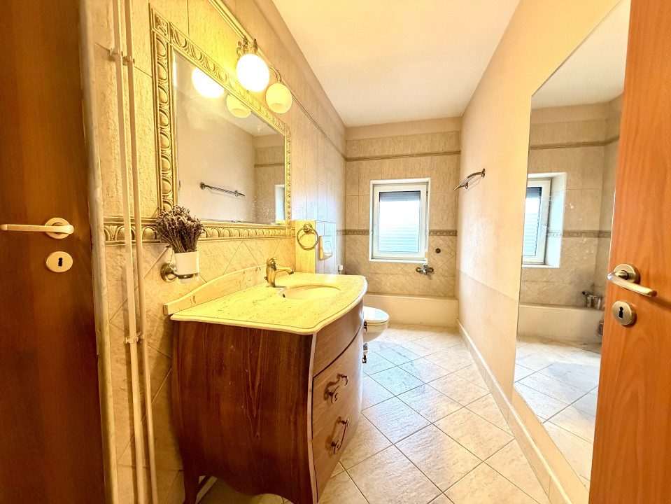 Spatiu comercial de vanzare, 81 mp utili, VAD bun - Dumbravita