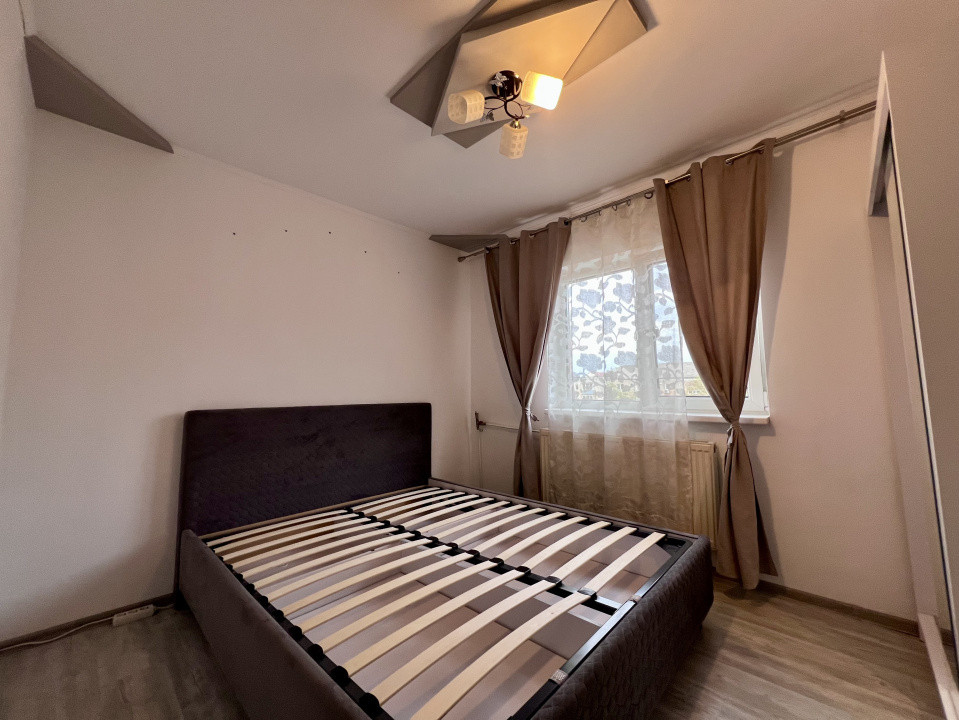  Apartament 2 camere, 43 mp, mobilat/utilat, etaj 4/5 - zona Lipovei