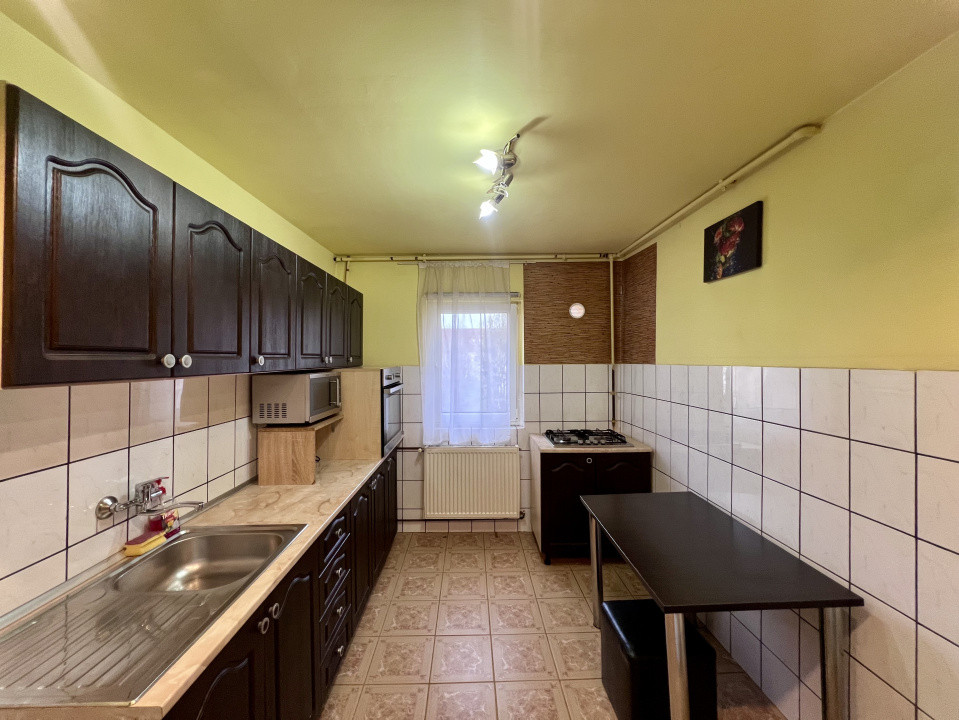  Apartament 2 camere, 43 mp, mobilat/utilat, etaj 4/5 - zona Lipovei