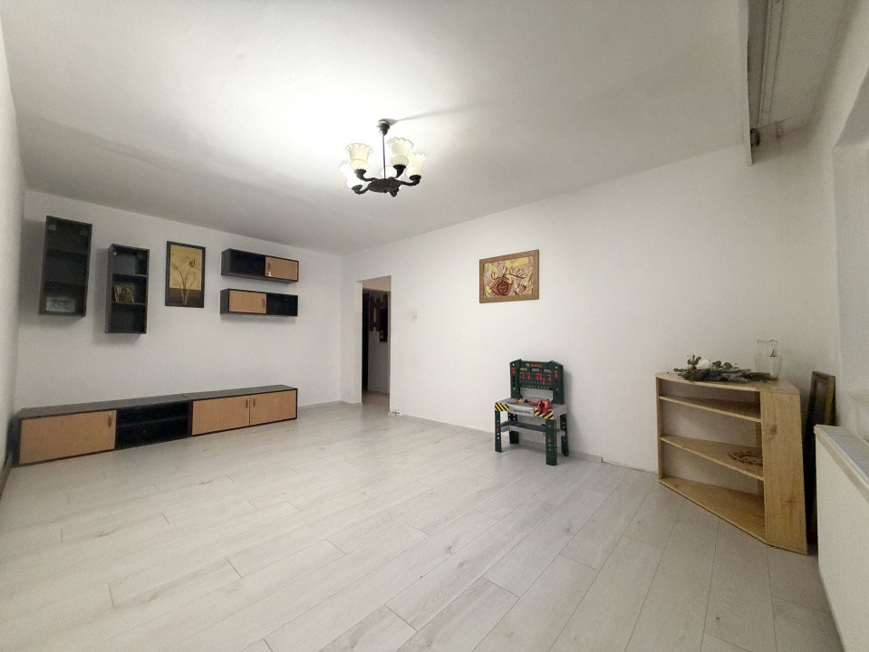 Apartament 3 camere, 70mp utili, parter, renovat - Zona Dâmbovița 