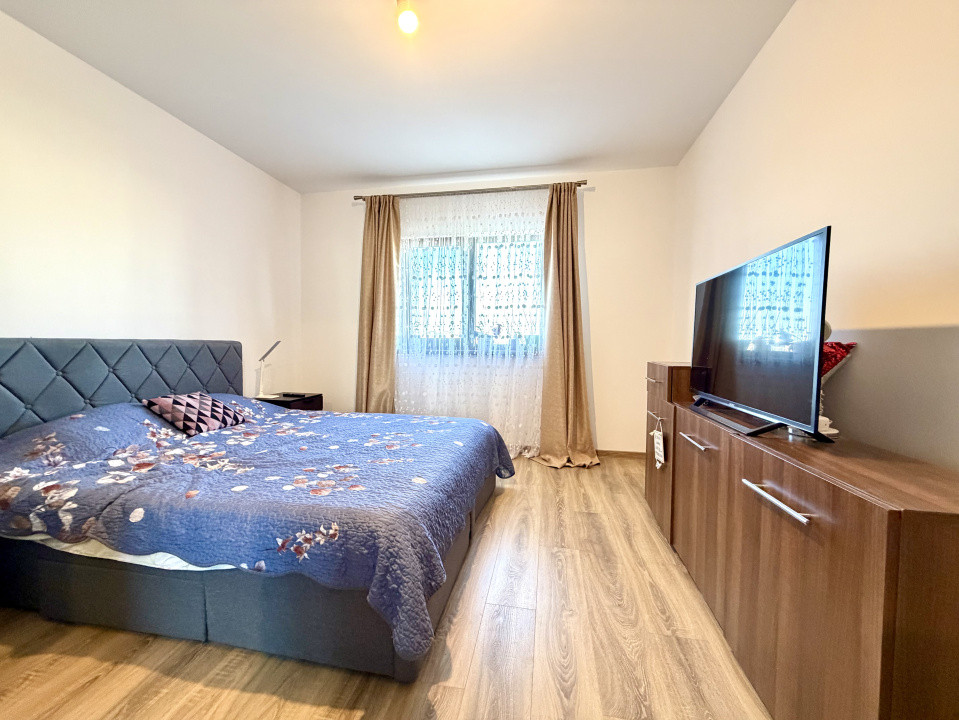 Duplex, perete dublu, 5 camere, 130 mp utili, 300 mp teren - Dumbravita