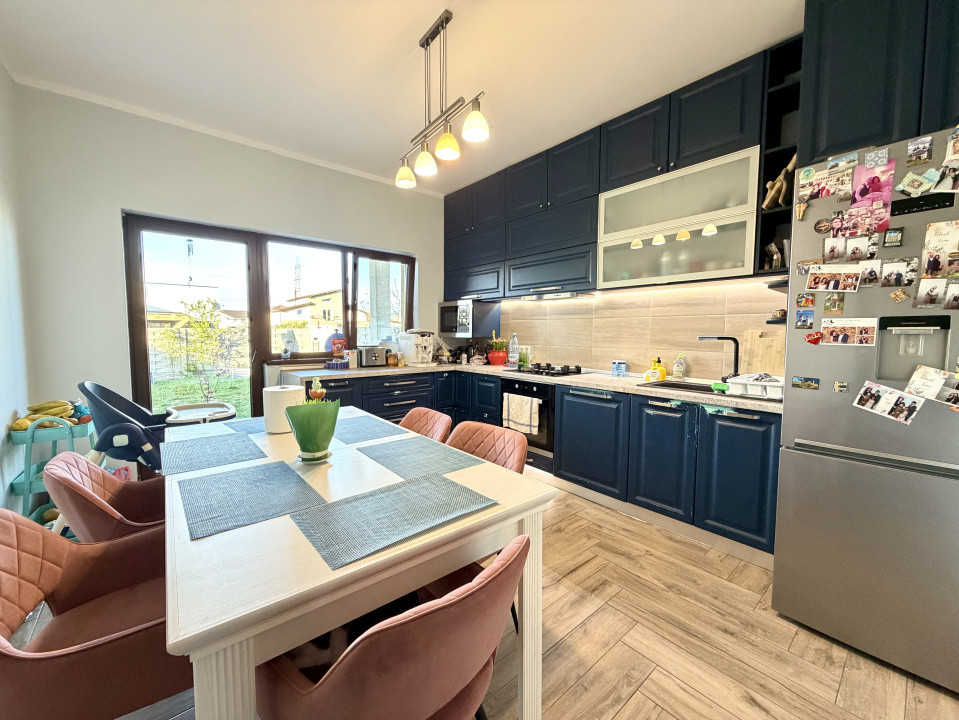 Duplex, perete dublu, 5 camere, 130 mp utili, 300 mp teren - Dumbravita