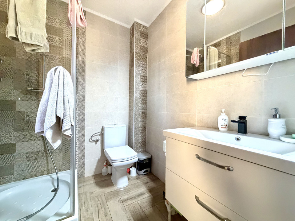 Duplex, perete dublu, 5 camere, 130 mp utili, 300 mp teren - Dumbravita