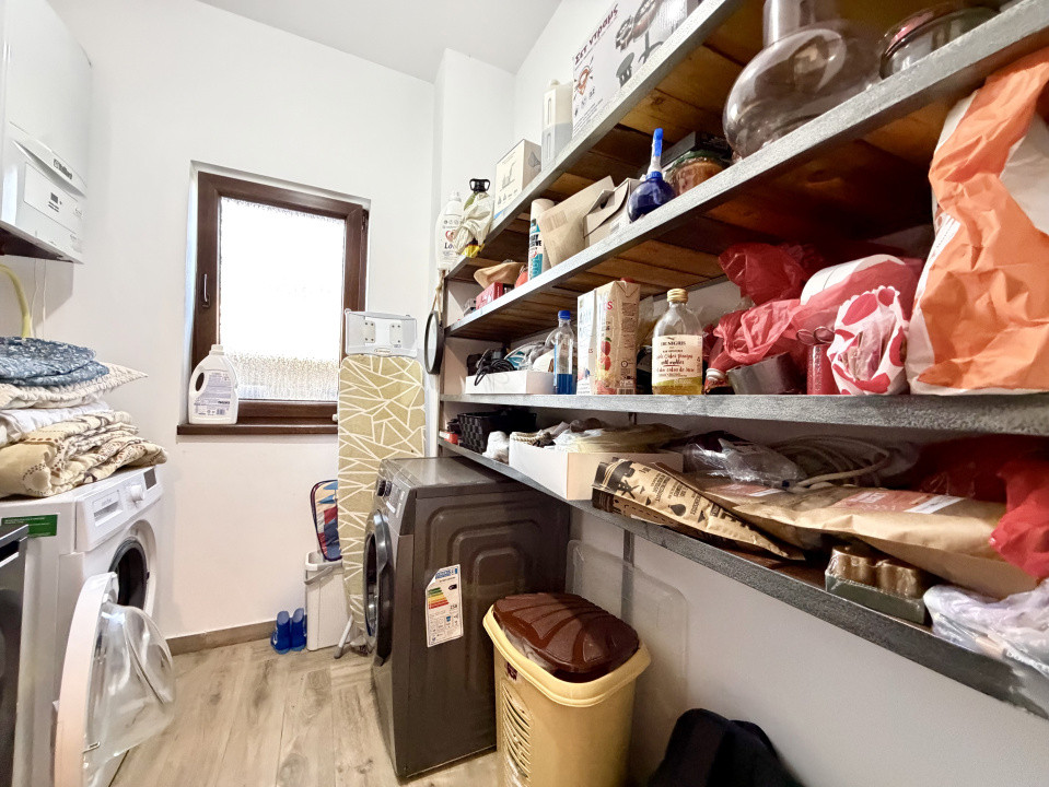 Duplex, perete dublu, 5 camere, 130 mp utili, 300 mp teren - Dumbravita