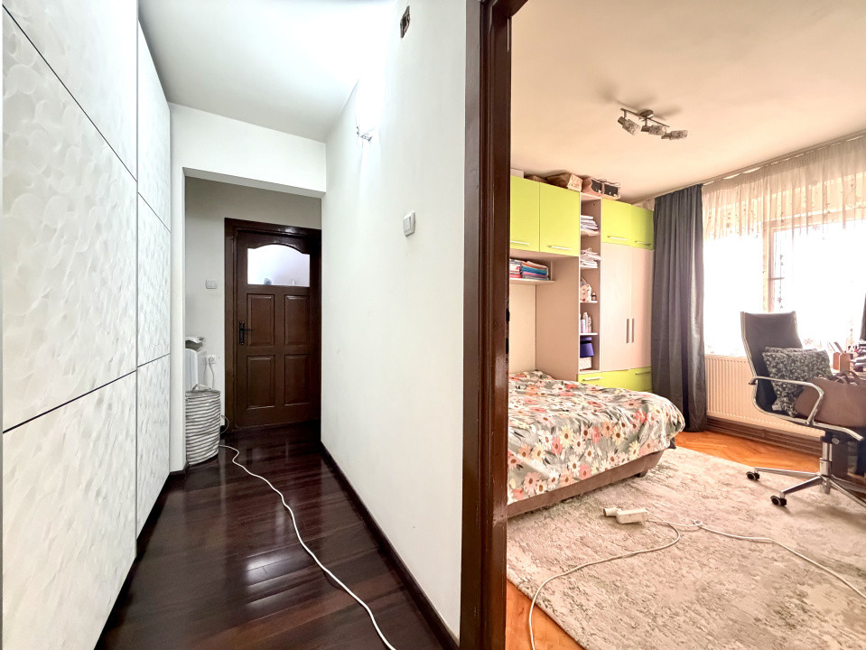 Apartament modern, 3 camere, 66 mp utili - zona Lunei