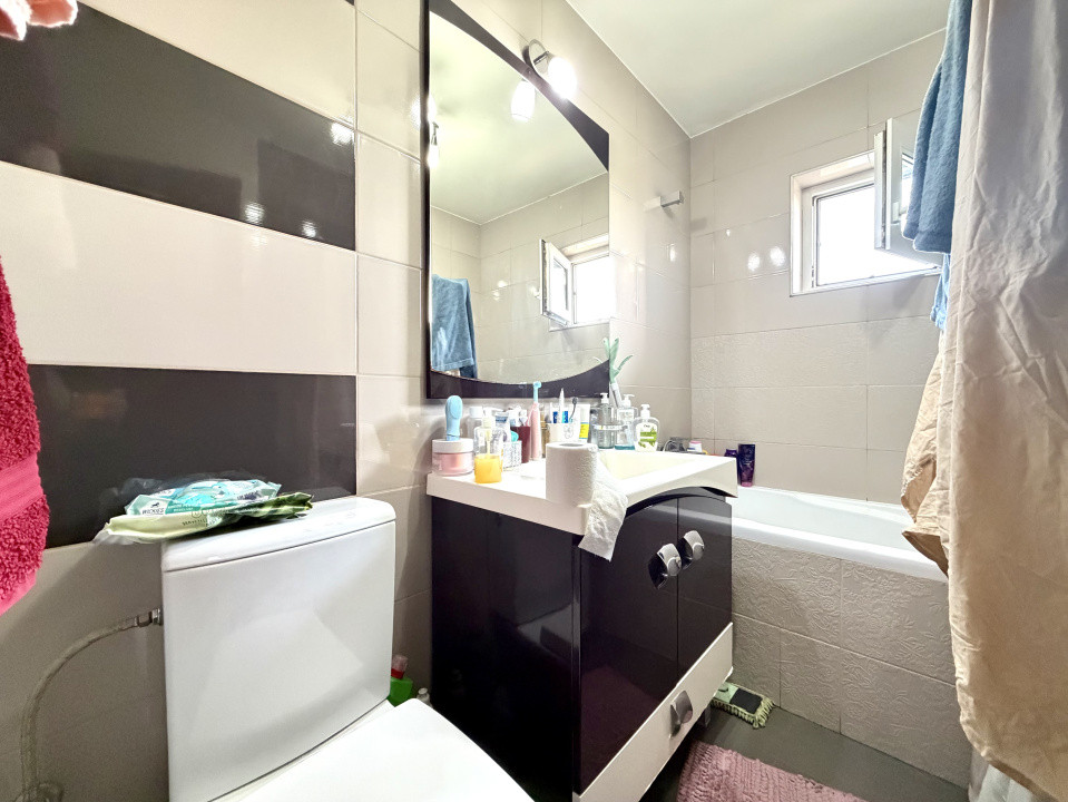 Apartament modern, 3 camere, 66 mp utili - zona Lunei