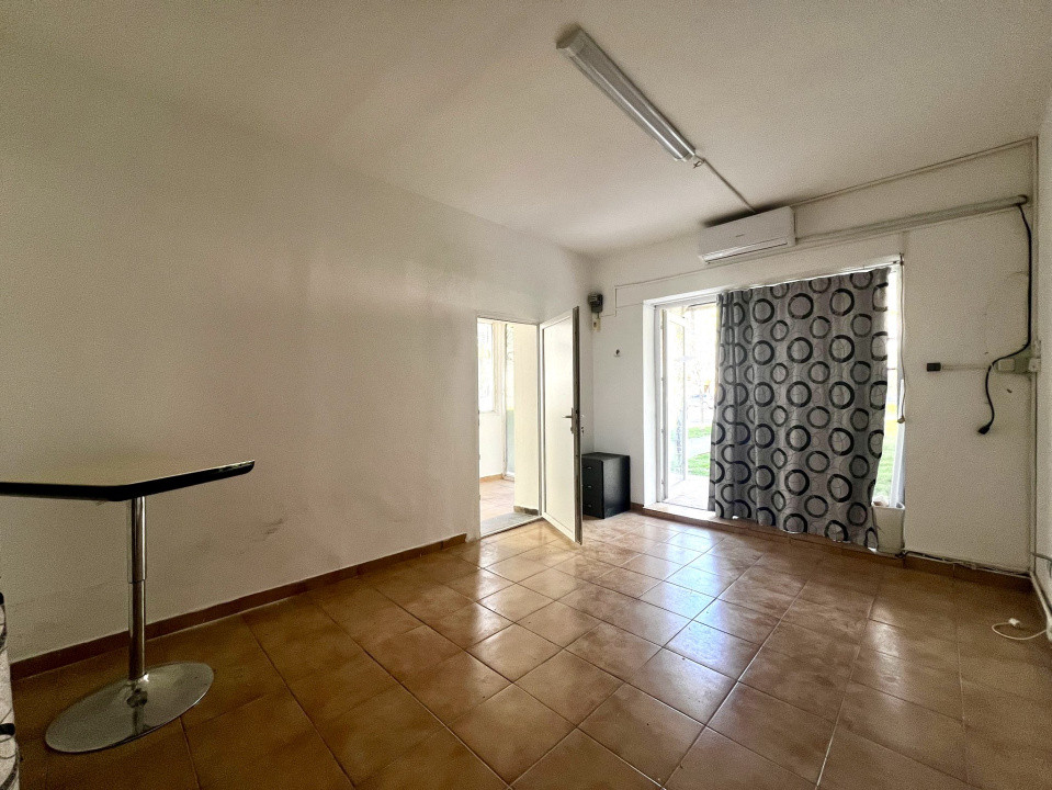 Spatiu comercial de inchiriat, 40 mp utili - zona Lipovei