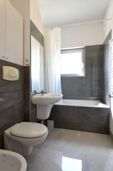 Apartament 2 camere, 38 mp utili, complet mobilat - Zona Aradului