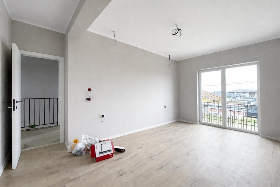 Duplex separat prin CT 4 camere - toate utilitatile - Mosnita Veche