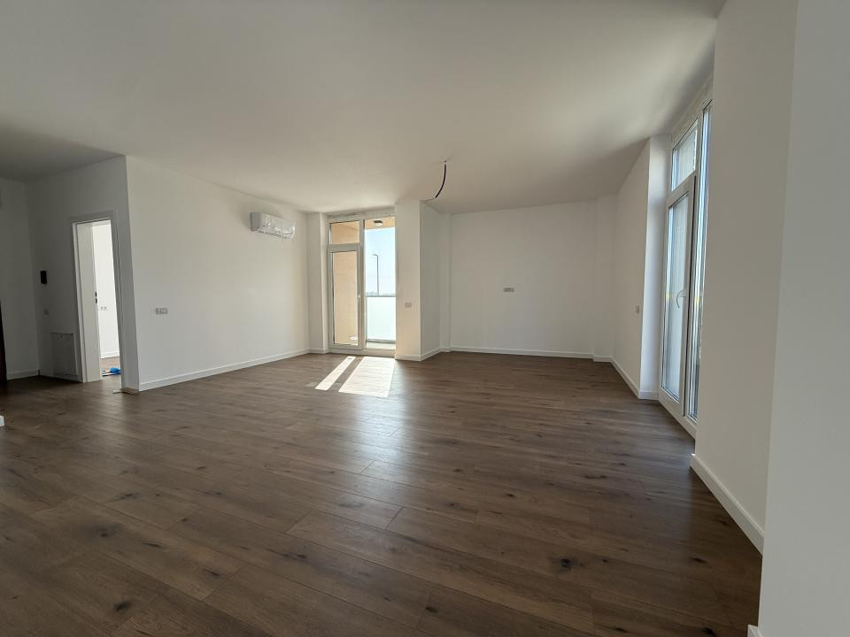 Apartament 2 camere, 54 mp utili + balcon si terasa, parter - Torontalului