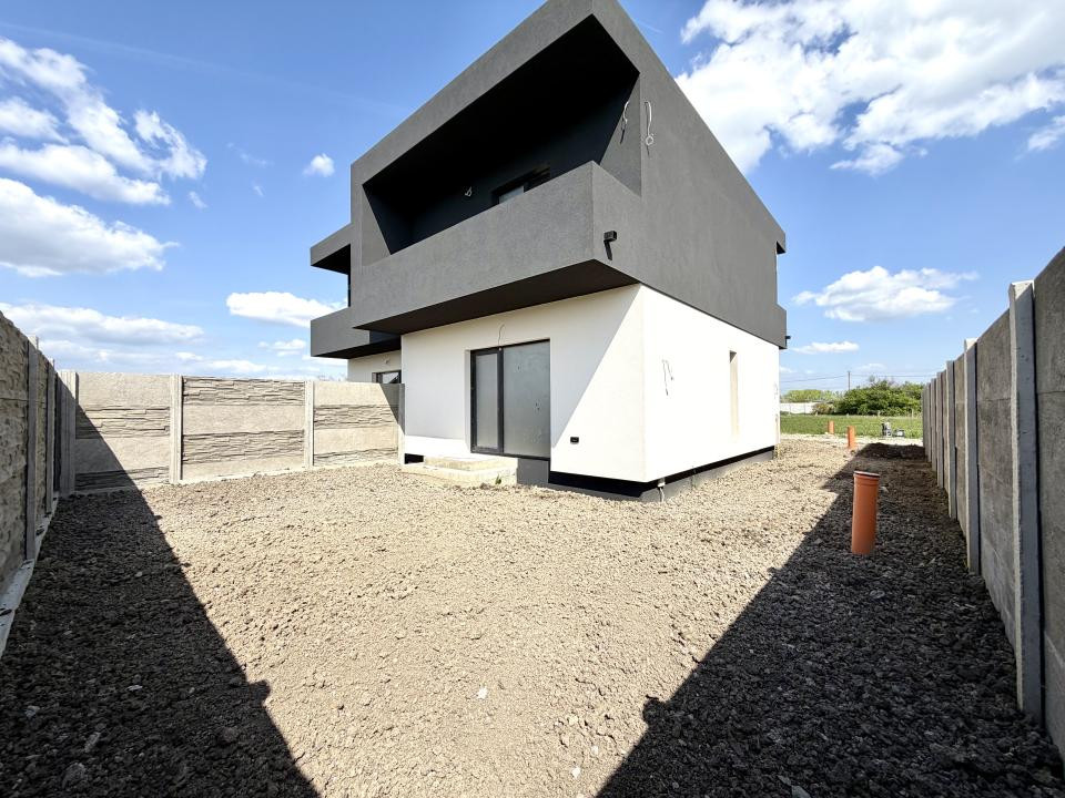 Duplex modern cu 3 camere, 73 mp utili, perete izolat - Sanandrei 