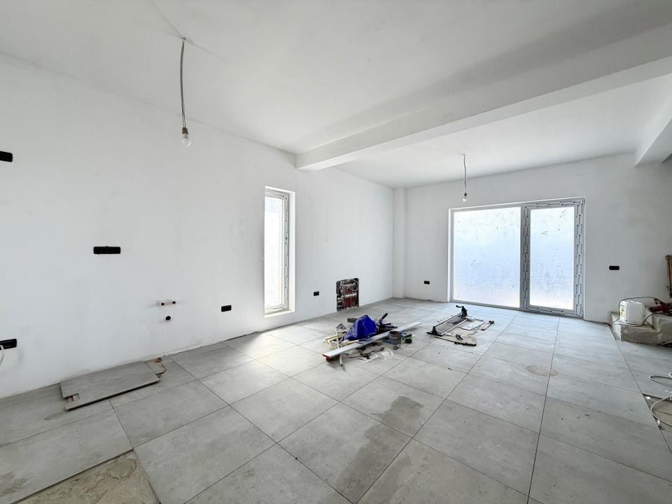 Duplex modern cu 3 camere, 73 mp utili, perete izolat - Sanandrei 