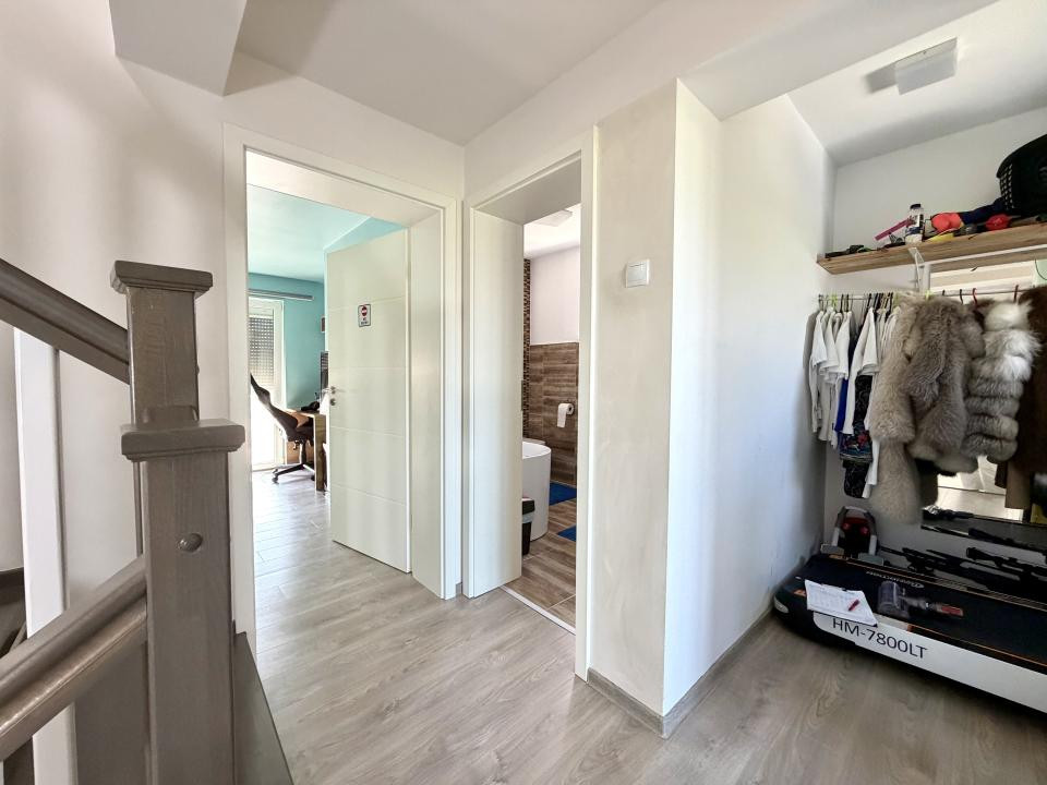 Duplex premium cu 4 camere, 135 mp utili, zona centrala - Dumbravita 