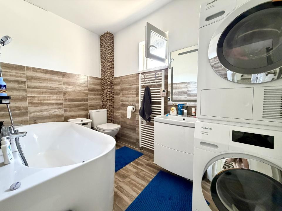 Duplex premium cu 4 camere, 135 mp utili, zona centrala - Dumbravita 