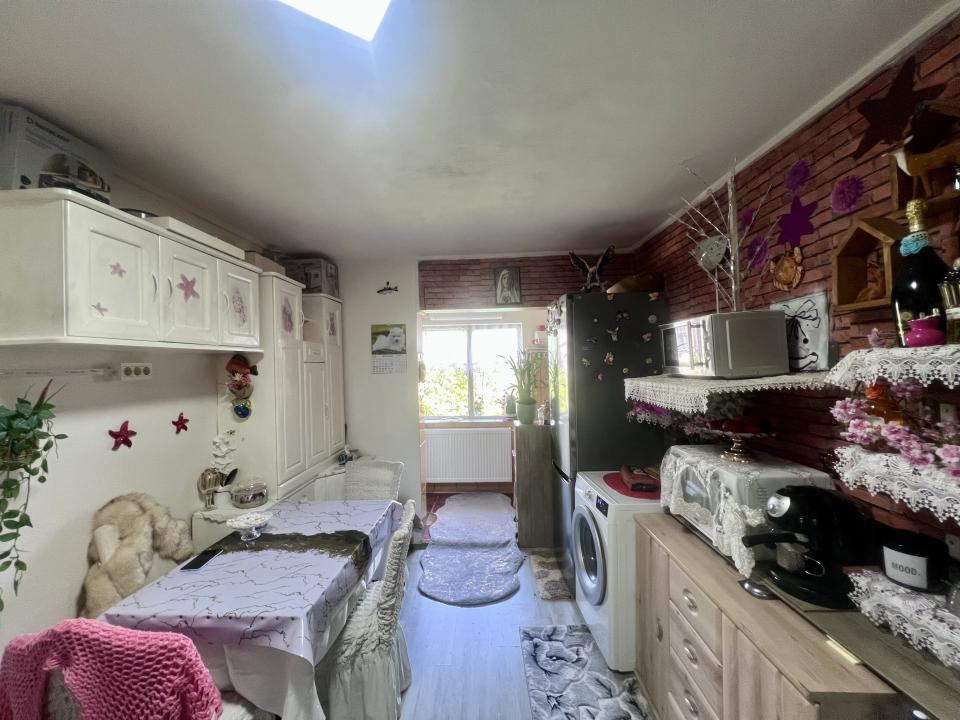  Apartament modern, 2 camere, 43 mp, decomandat, mobilat si utilat - Lipovei