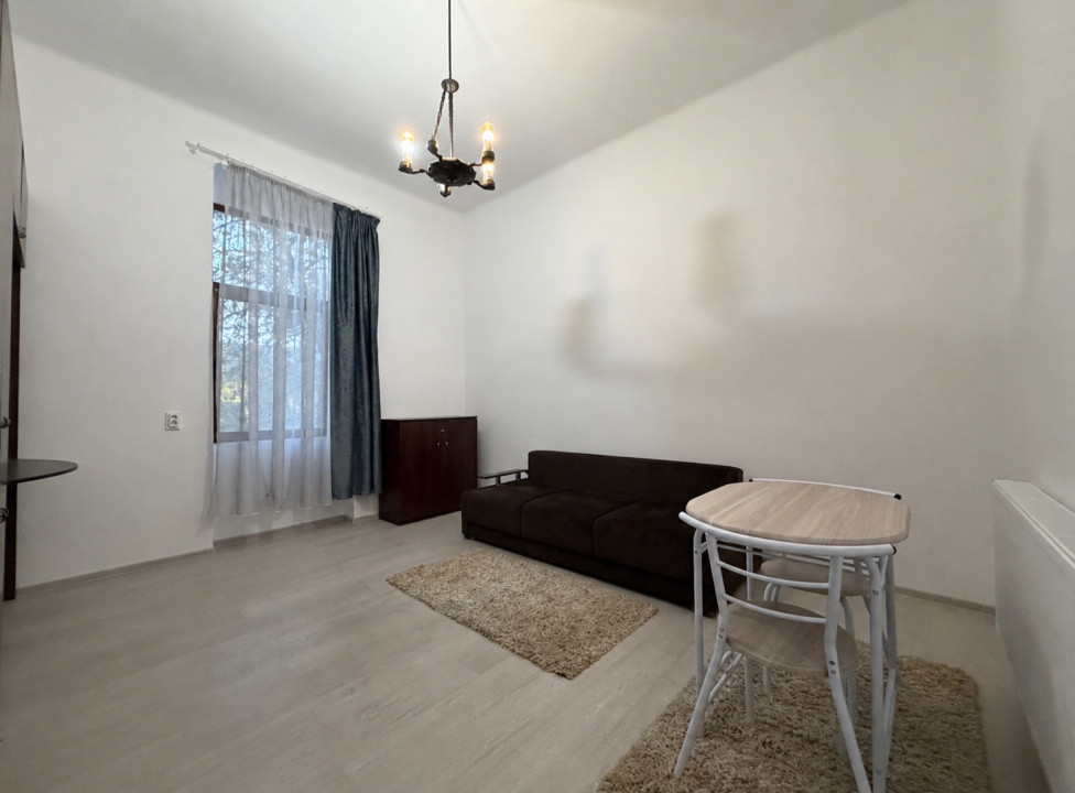 Apartament 1 cameră, 27 mp utili, etaj 1,renovat Complexul studențesc 