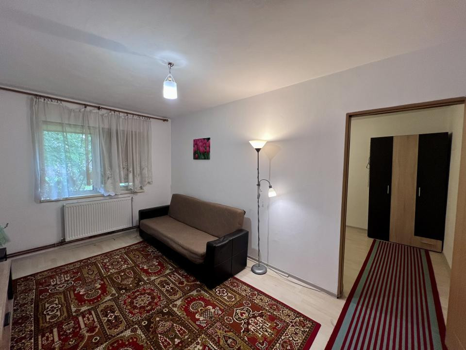  Apartament 2 camere, 36 mp , parter - zona Cetatii