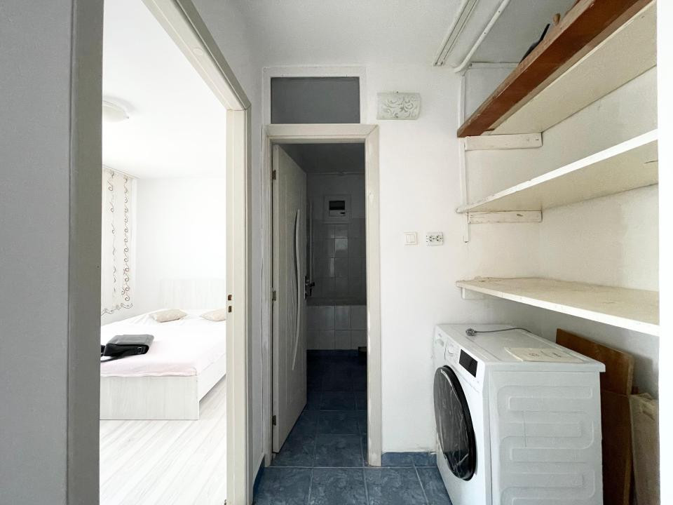 Apartament 3 camere, 54 mp utili - zona Buziasului