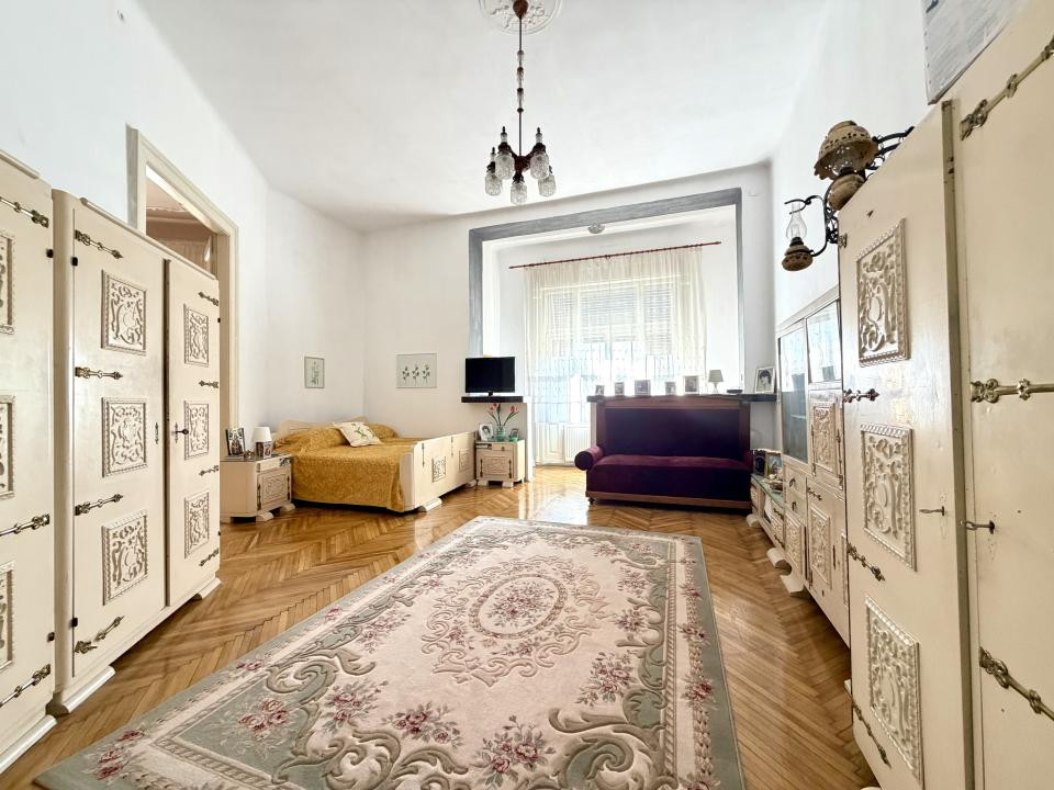 Apartament central, 156 mp utili, 4 camere - Centru Timisoara