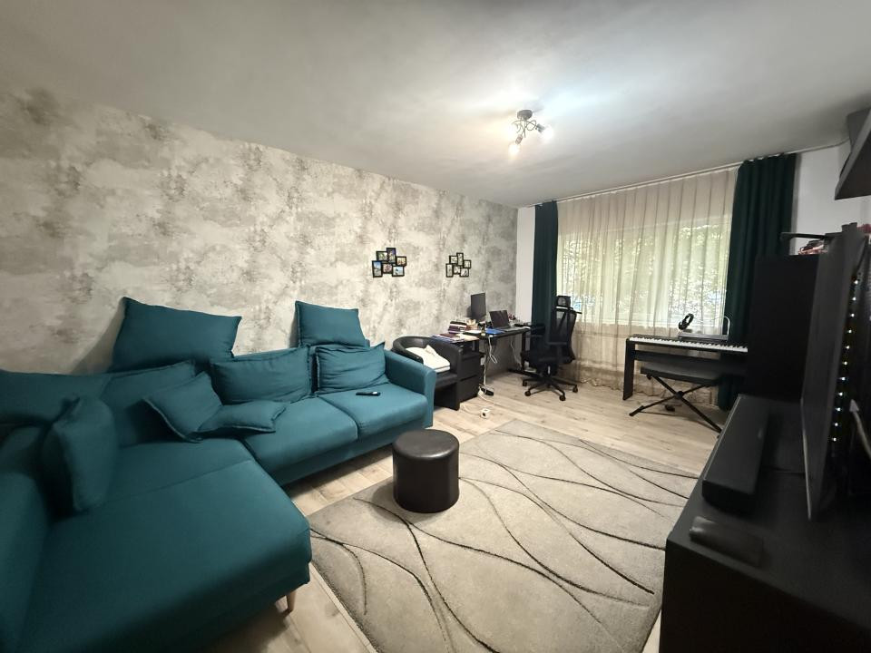 Apartament 3 camere, decomandat, 67 mp utili, parter - Girocului