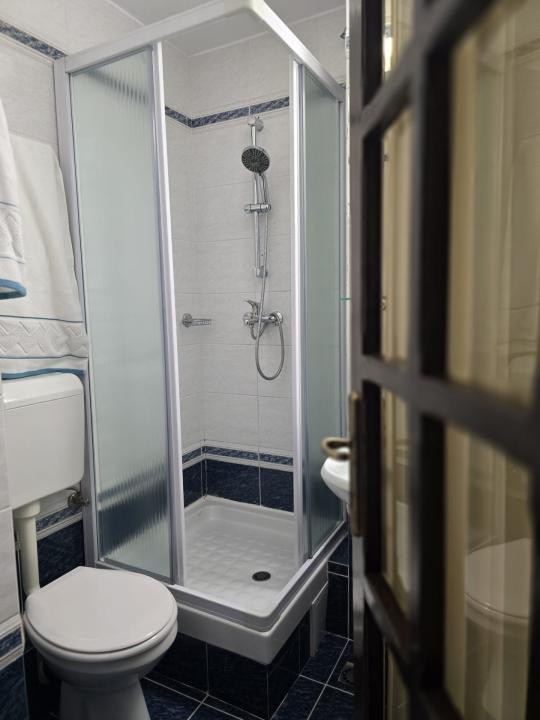 Apartament 3 camere, decomandat, etaj 1 - Aradului