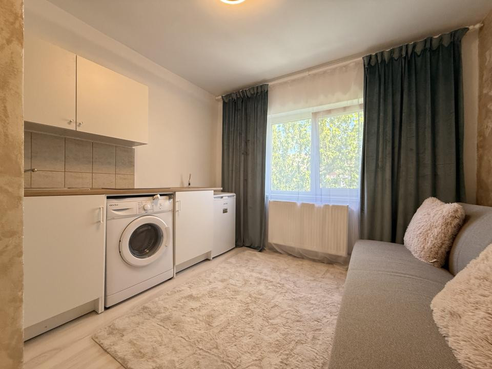 Garsoniera renovata, 13 mp, complet mobilata si utilata - Soarelui