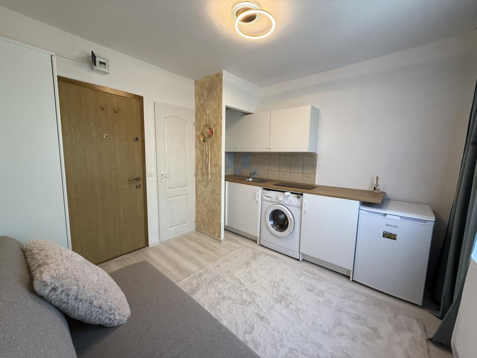 Garsoniera renovata, 13 mp, complet mobilata si utilata - Soarelui