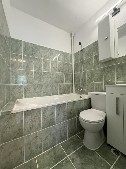 Garsoniera renovata, 13 mp, complet mobilata si utilata - Soarelui