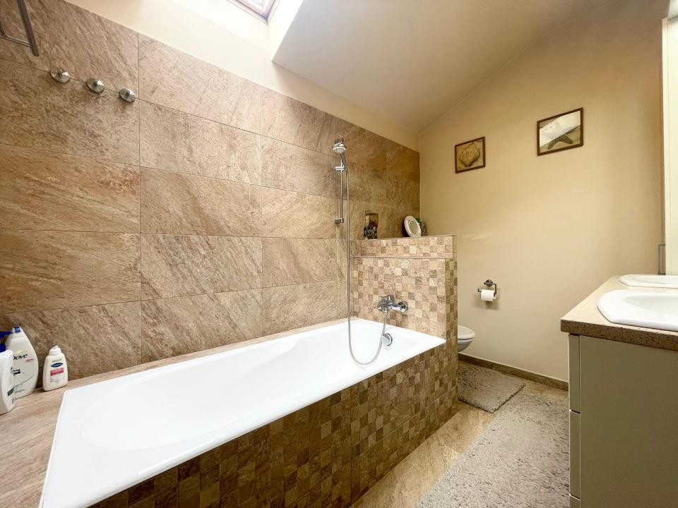 Casa individuala 122mp, 879mp teren - Calea Martirilor