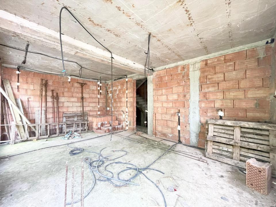 Duplex cu garaj 144mp utili, 340mp teren - Mosnita Noua