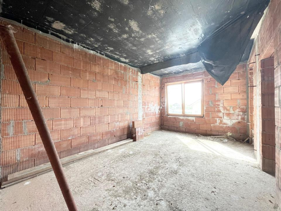 Duplex cu garaj 144mp utili, 340mp teren - Mosnita Noua