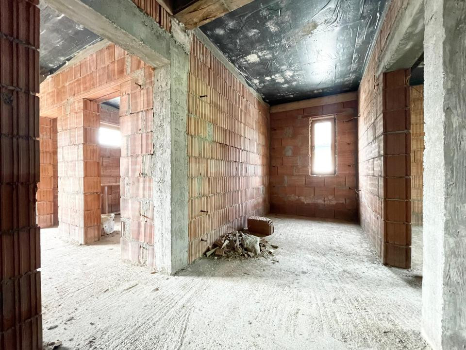 Duplex cu garaj 144mp utili, 340mp teren - Mosnita Noua