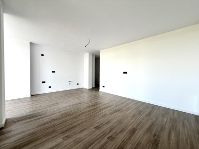 Apartament spatios cu 3 camere, 71 mp utili, etaj 1 - Timisoara 