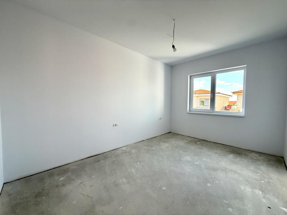 Duplex elegant, 5 camere, 132 mp utili, 266 mp teren - Dumbravita