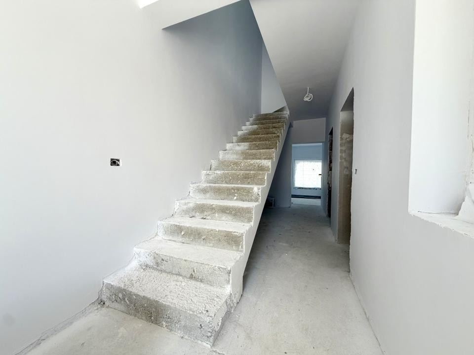 Duplex elegant, 4 camere, 118 mp utili, 316 mp teren - Dumbravita