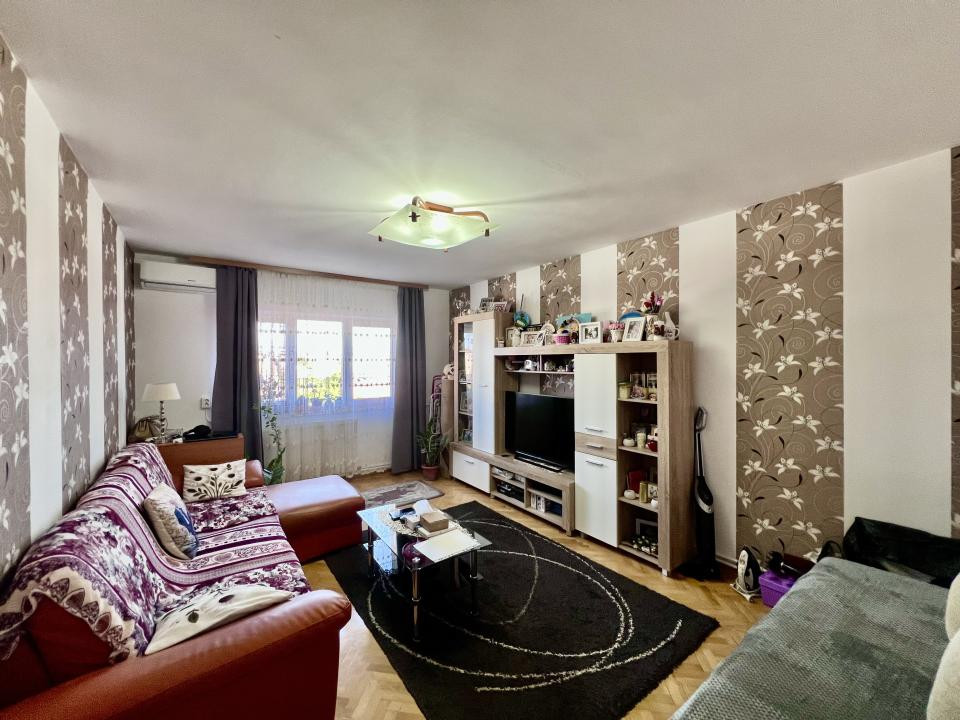  Apartament 2 camere, decomandat, 53 mp utili - Girocului