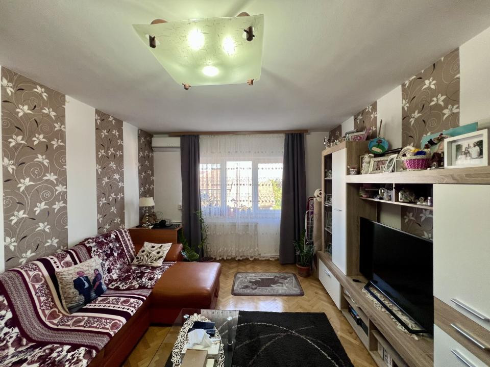  Apartament 2 camere, decomandat, 53 mp utili - Girocului