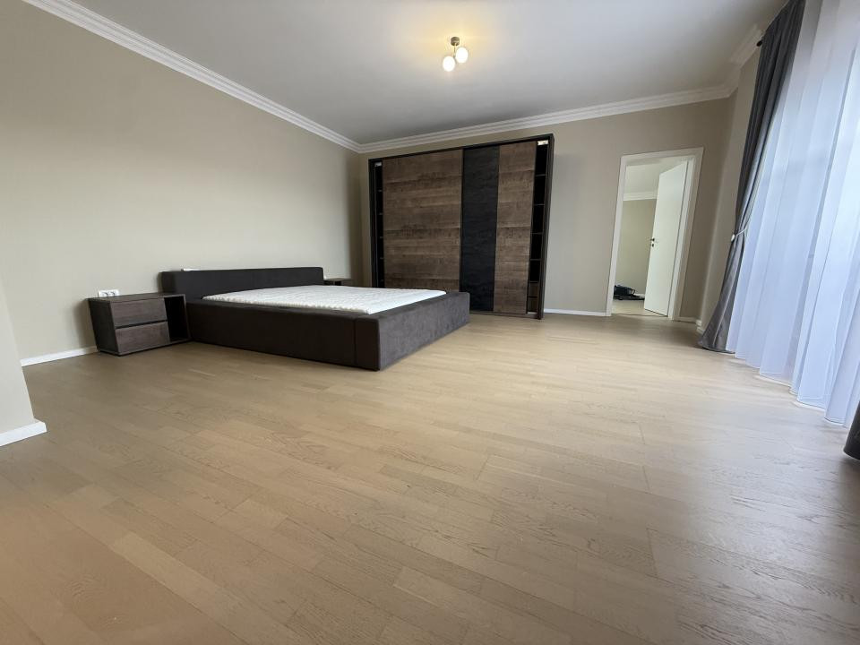 Apartament lux, 4 camere, 117 mp utili, 2 balcoane, 2 locuri de parcare - Giroc