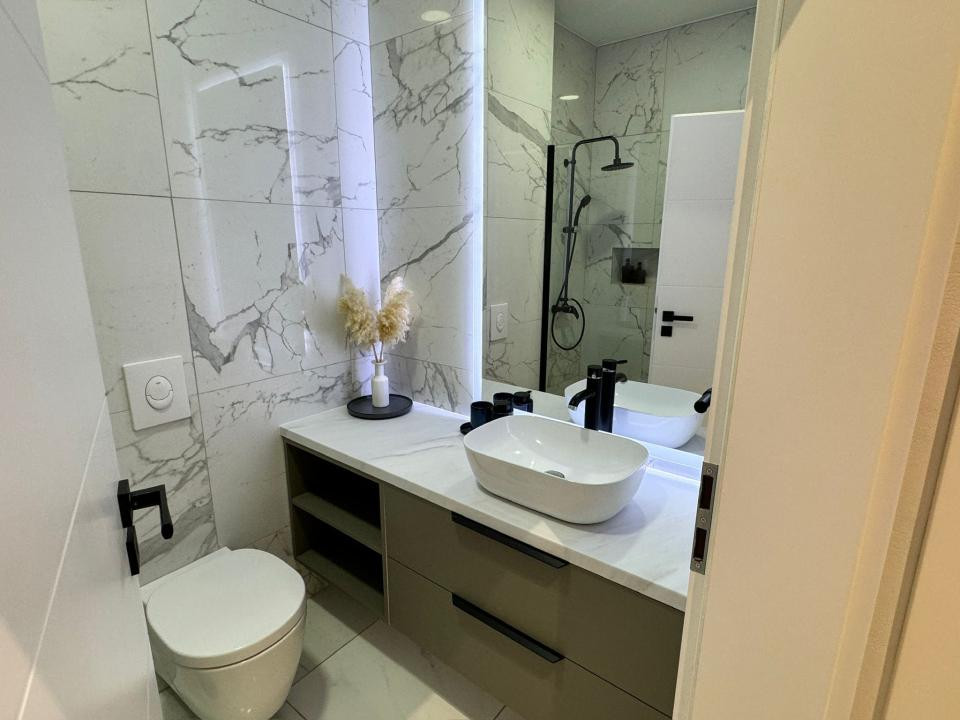 Apartament modern, 3 camere, etaj 3, cu lift si loc de parcare - Braytim
